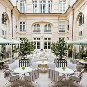 ***** Hotel De Crillon França